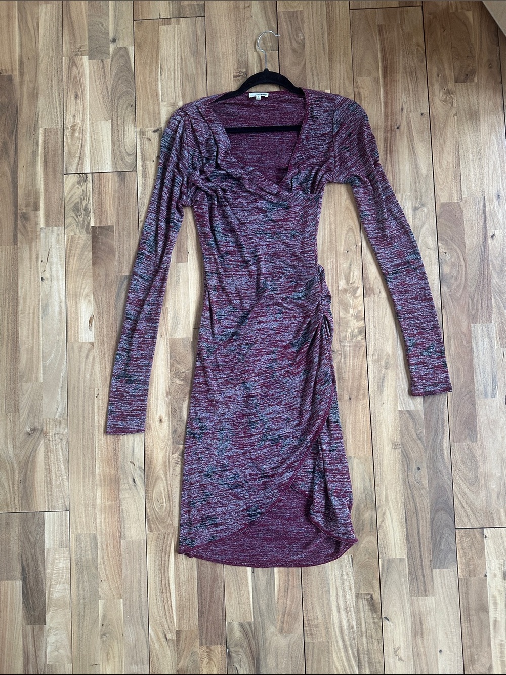 Aritzia Wilfred Long-Sleeve Ruched Knit Dress in Burgundy Heather